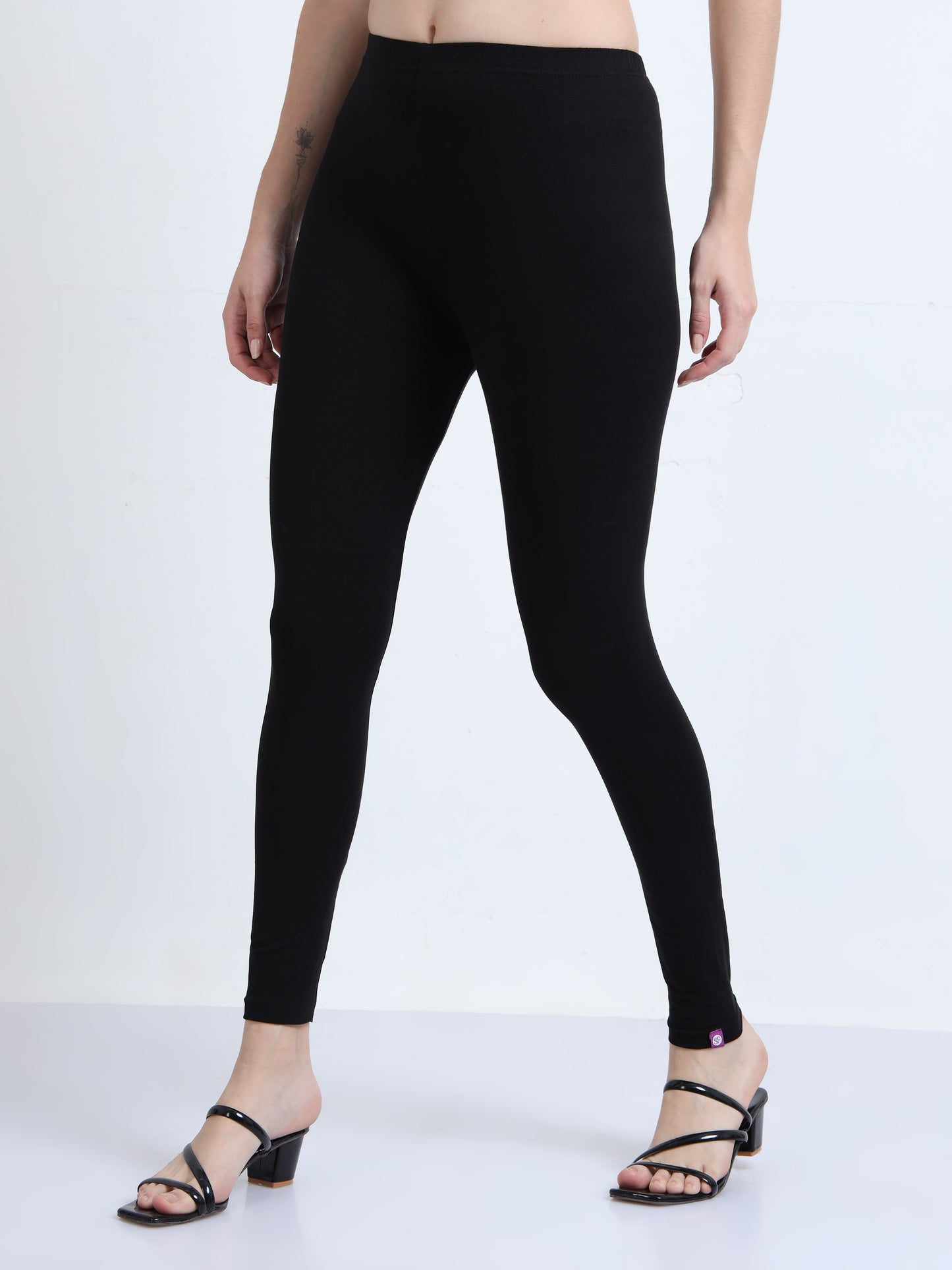 BLACK- REGULAR ANKLE